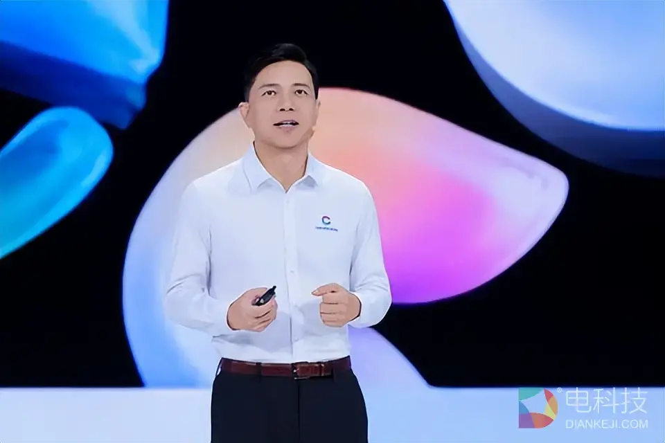 AI步入“自我进化”时代，李彦宏首提AI时代度量衡“DAA”