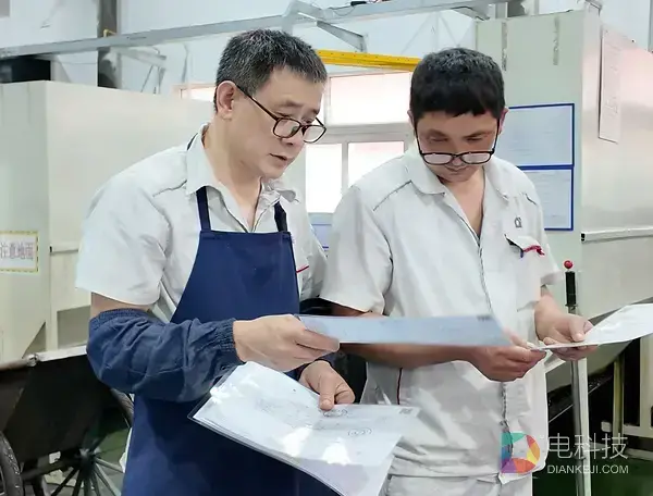蓝沃 AI 开源发布行业首个非标机加工工艺大模型「沃土」LevelField-1，工业 AI 从