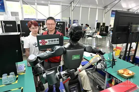 重磅揭秘！中国联通首创具身智能管理平台，护航第二届世界人形机器人运动会