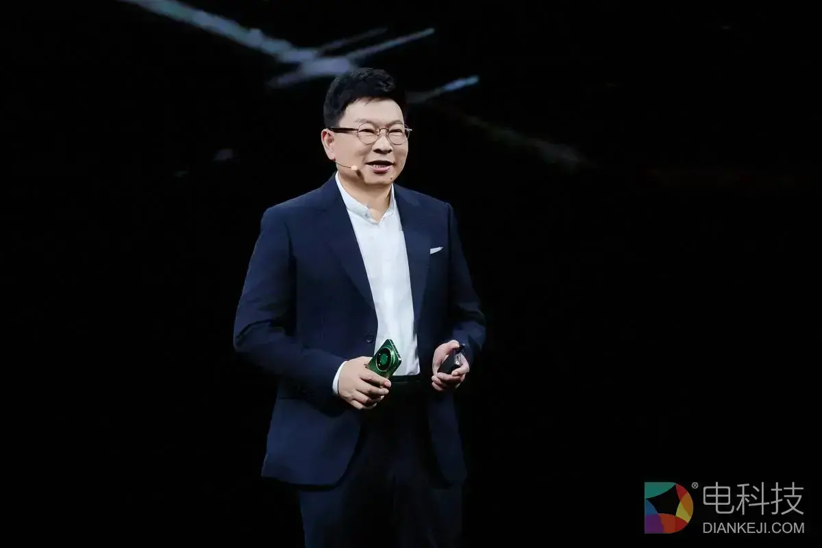 踏光向前 终成璀璨 HUAWEI Mate 90系列重磅发布