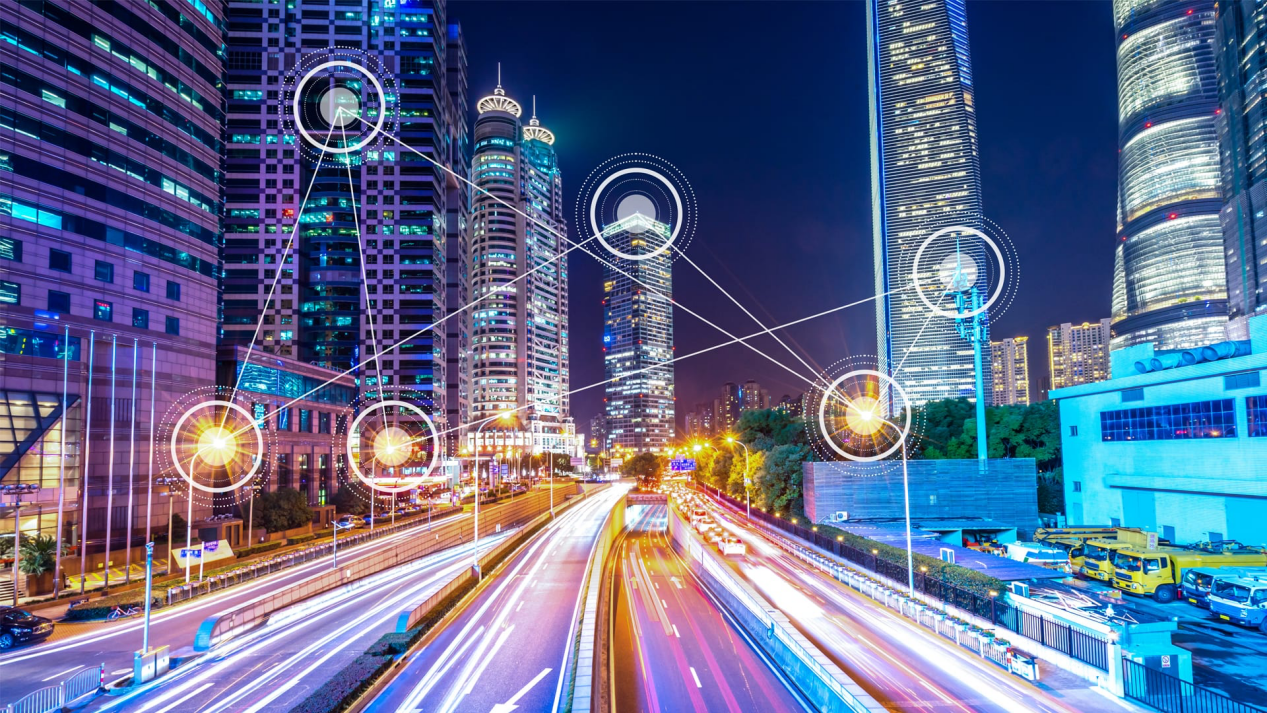  从打破技术垄断到弯道超车，中国发展电动汽车的逻辑关乎国运上升