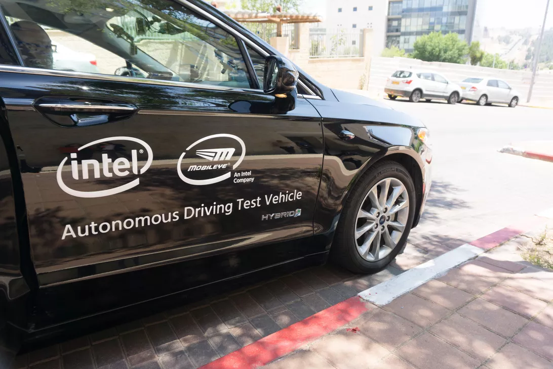  英特尔Mobileye：车企需求爆炸式增长，完全自动驾驶将在2025年普及