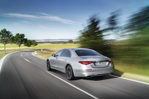 内部拉杆存在风险，奔驰S级新车又被召回，官方罕见道歉