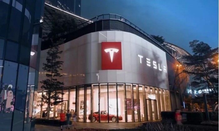  特斯拉老款Model 3降价1万清库存，网友：不要上当