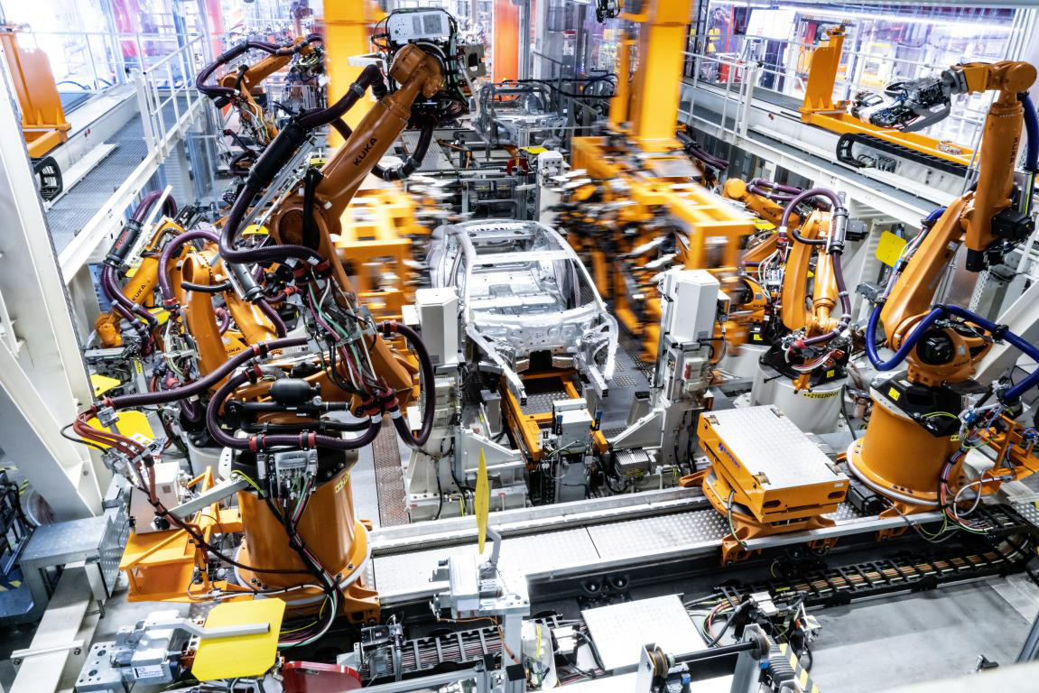 图片13.png 零百3.5秒，生产完全碳中和，从奥迪e-tron GT看豪华电动车的素质