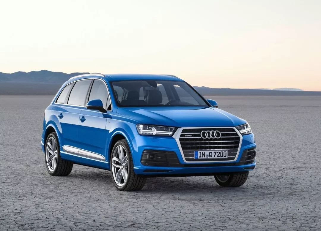  中期改款胜似换代，内外兼修的奥迪Q7王者归来