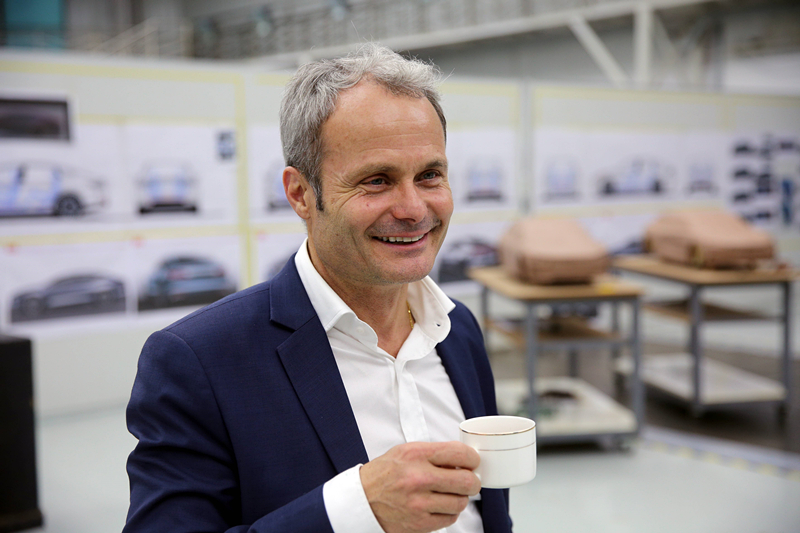  中期改款胜似换代，内外兼修的奥迪Q7王者归来