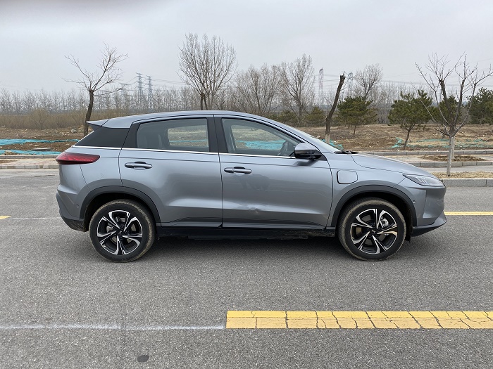 小鹏G3 520i 智享版评测：汽车业的“诺基亚”们颤抖吧