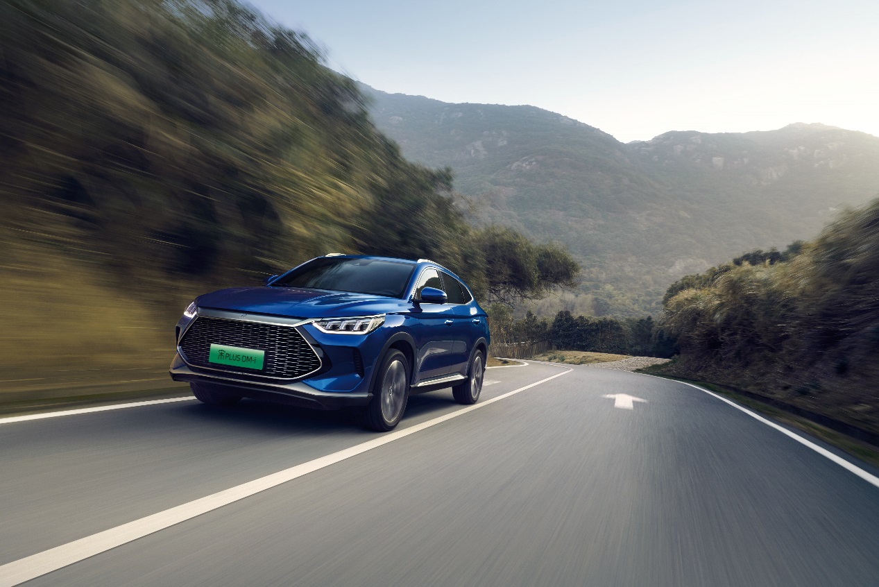  宋PLUS DM-i超混SUV上市，燃油车终结者开启“快省静顺绿”新时代