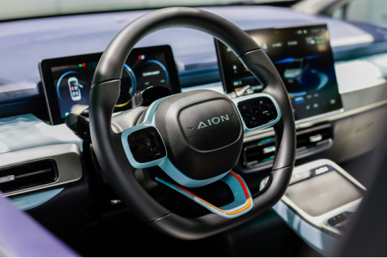 【新闻稿】&ldquo;10万级科技头等舱&rdquo;AION Y上海车展上市 补贴后售价10.46万元起836.png