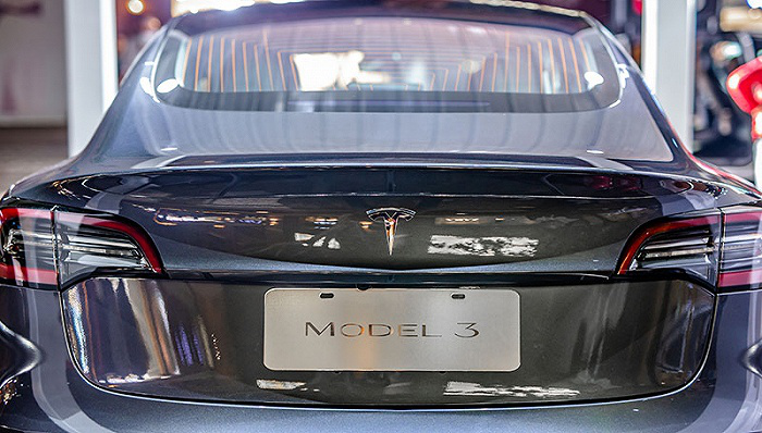  因存在螺丝松动风险，特斯拉召回734辆进口Model 3