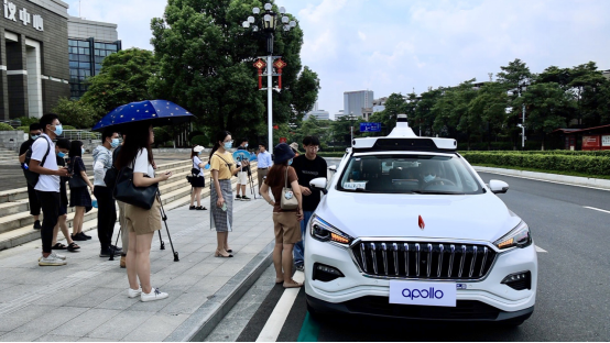 Apollo Robotaxi落地广州 百度自动驾驶试运营城市数量全国第一