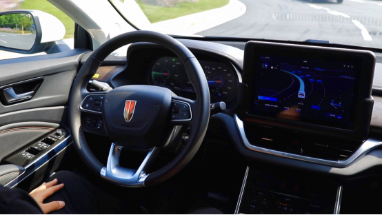 【新闻稿】Apollo Robotaxi落地广州 百度自动驾驶试运营城市数量全国第一-202107181022.png