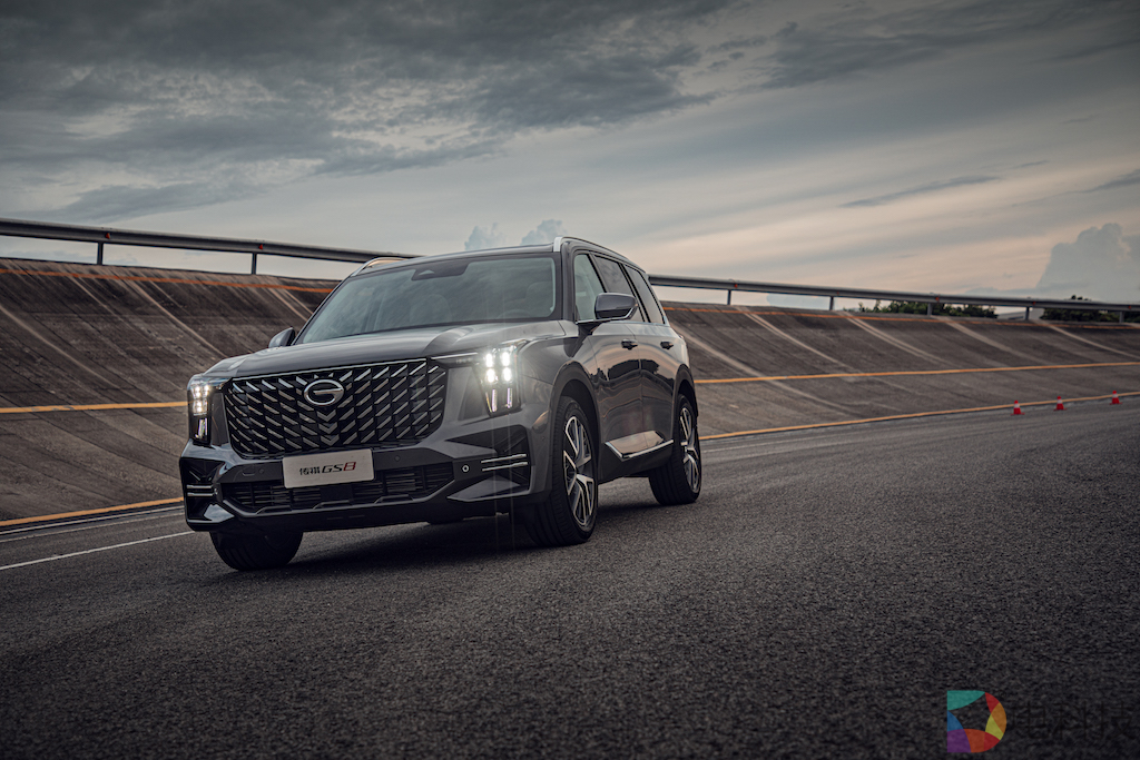 全新第二代GS8强势驾临，重新定义科技豪华新标准