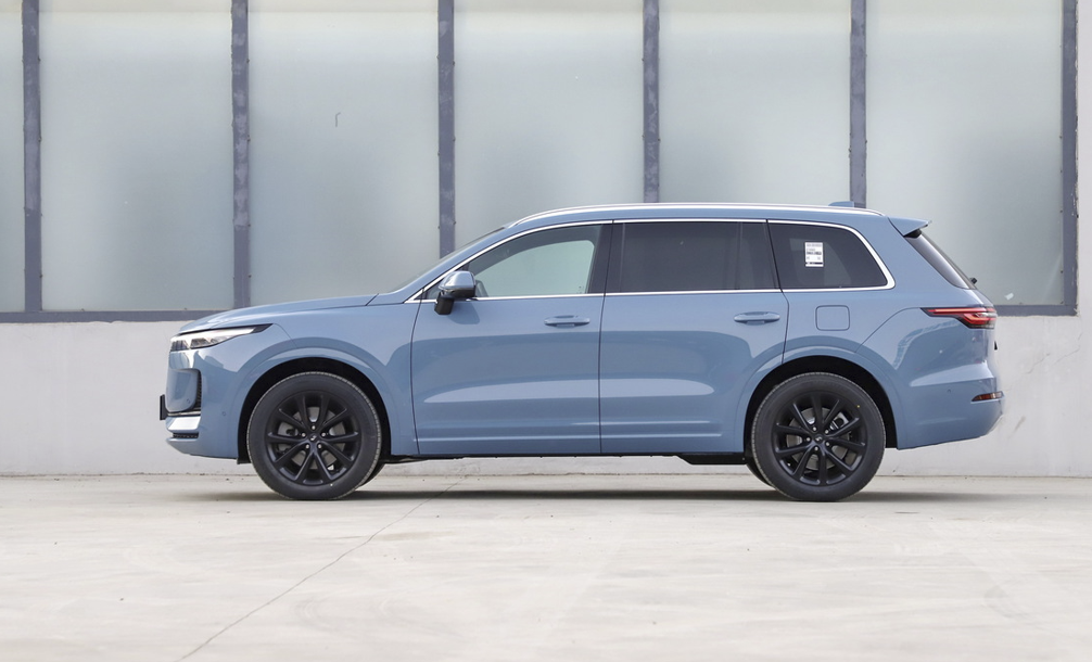 特斯拉Model3、小鹏P7、理想one，30万元纯电车，这么选就对了