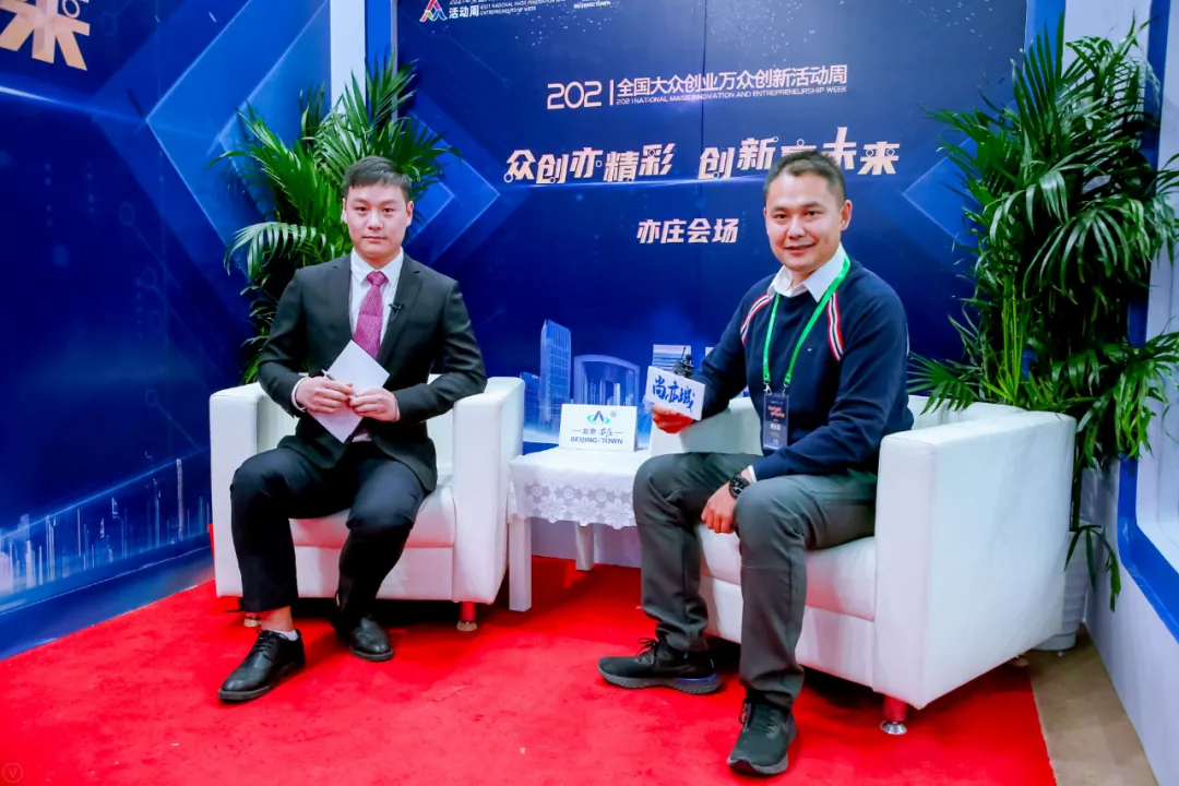 图右：觉非科技联合创始人 刘斌.png