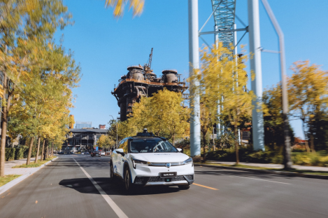 【新闻稿】广汽埃安联合百度发布Apollo Moon AION LX前装量产无人车，加速L4级自动驾驶量产落地650.p