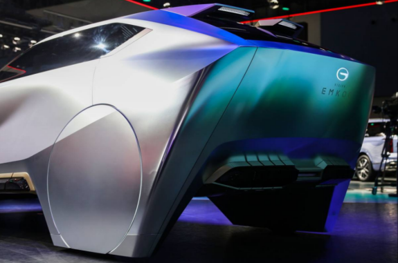 【新闻稿】传祺新一代设计语言！广汽传祺概念车EMKOO引领划时代美学！870.png