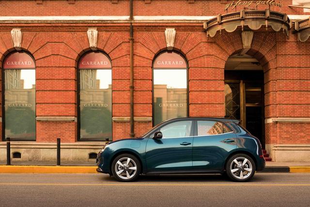  比亚迪海豚欧拉好猫，谁是更好的12万元通勤车？