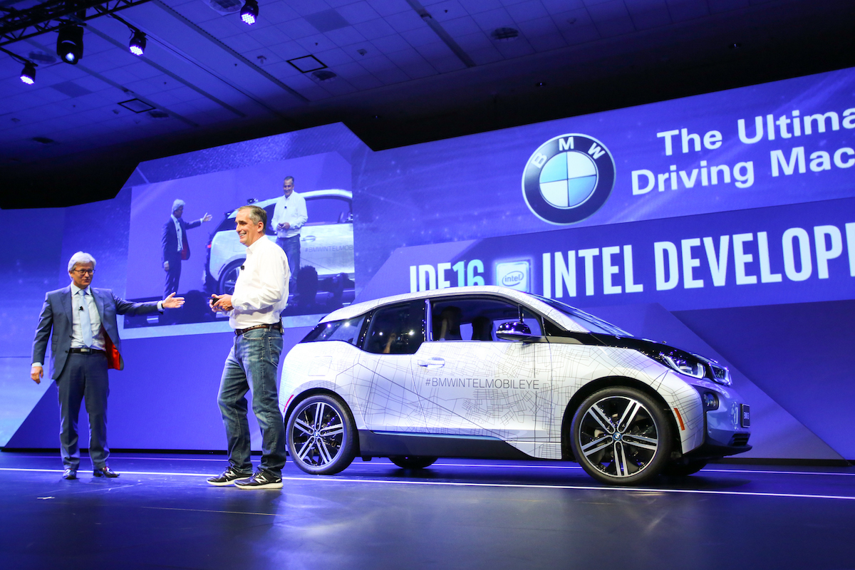 4宝马将使用骁龙 Ride 自动驾驶平台.jpg