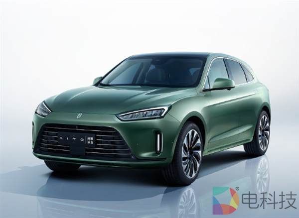 余承东：华为今年将销售30万台车，达成千亿销售额，目前挑战极大