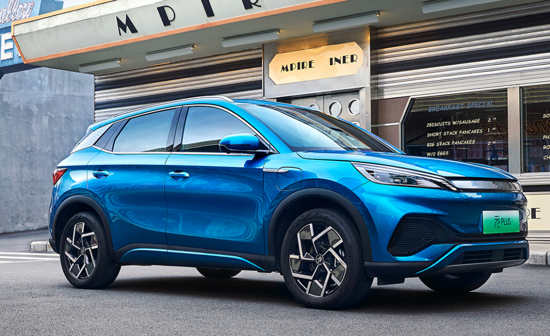  主攻年轻人市场的比亚迪元PLUS，有几分优势几分挑战？