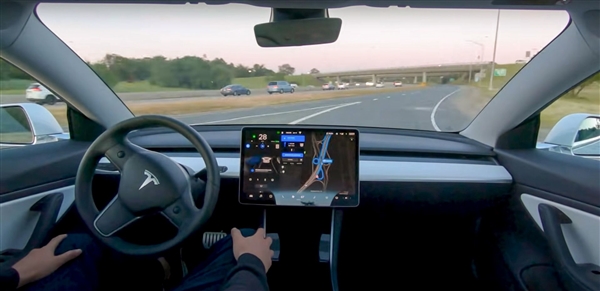 FSD像是新手司机醉驾！特斯拉被判回购一车主Model 3