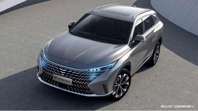 全新第三代荣威RX5“豪横”升级，2765mm同级最长轴距，网友：太有代入感了