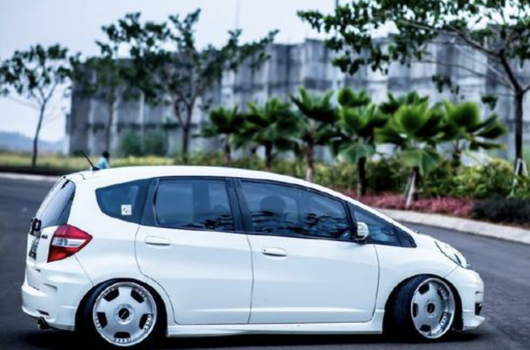 1 2011纯电飞度.png