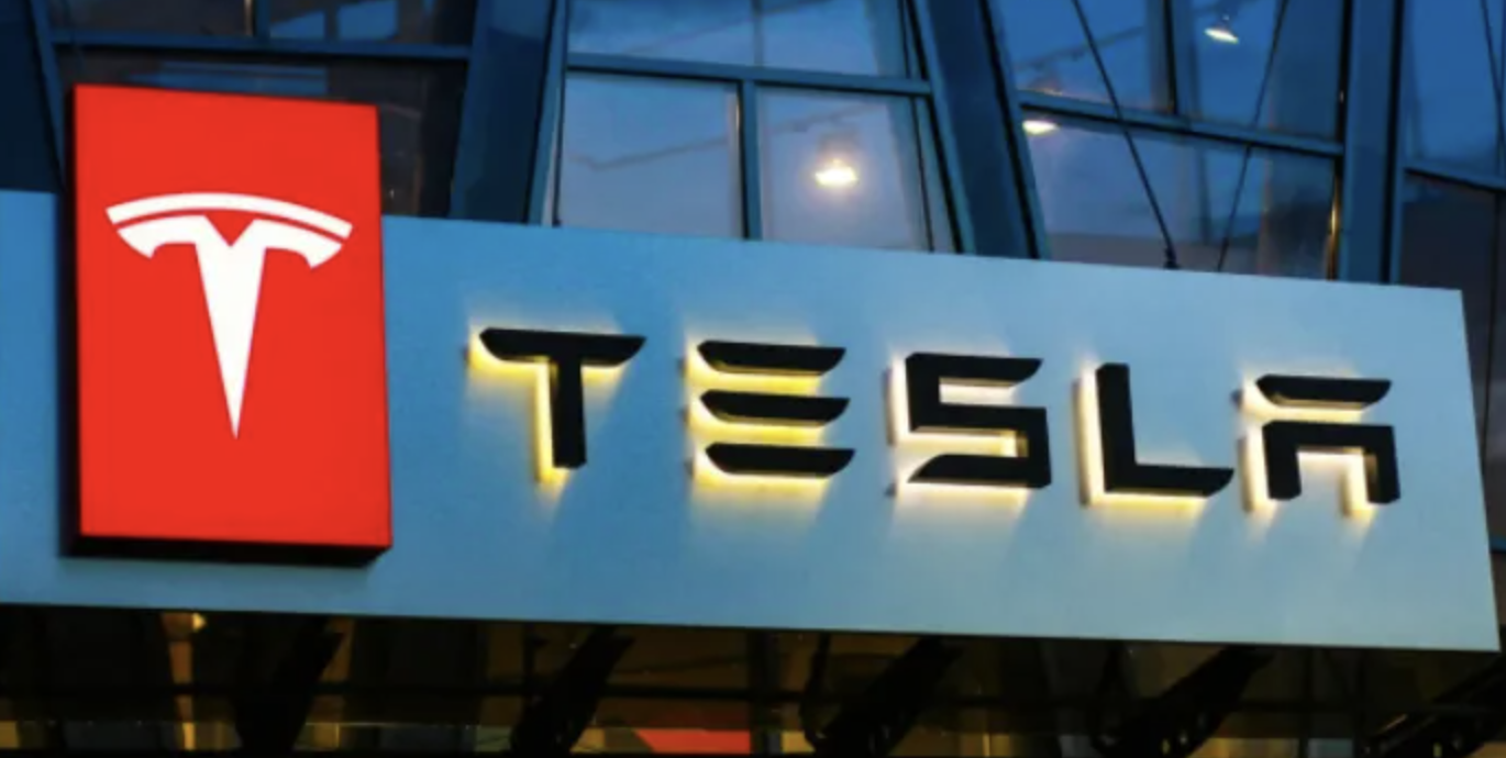  年末为冲销量特斯拉再放大招，用户限时提车可享8000保险补贴