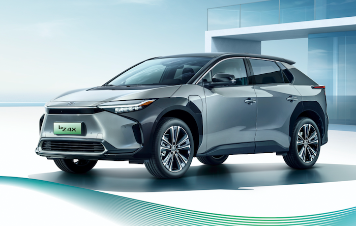  预算18.5万，降价6万的丰田纯电SUV和AION Y、宋PLUS EV 选哪个？