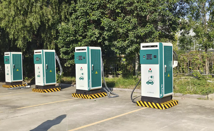 从“印钞机”到“烫手山芋”，新能源电车正在“杀死”加油站