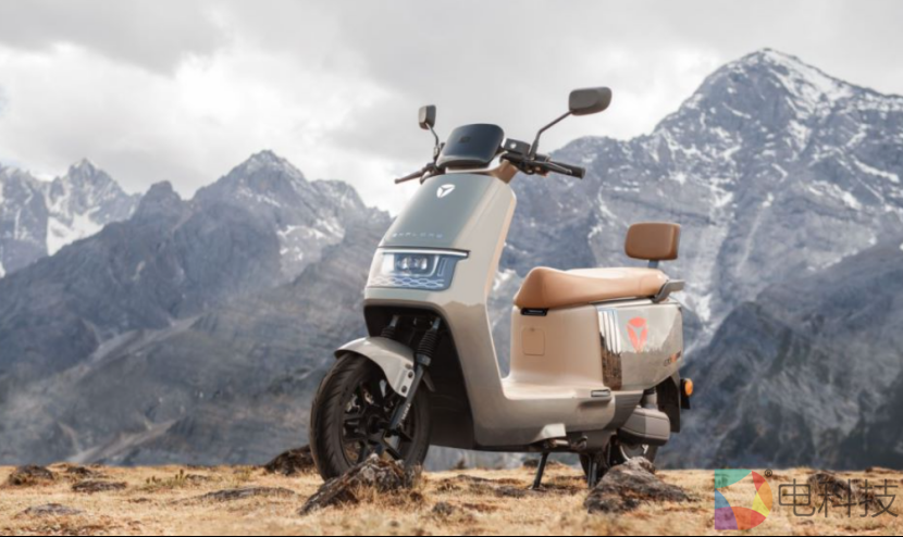 雅迪冠能探索E10