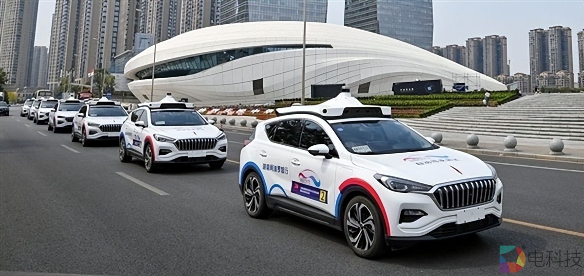 无人驾驶汽车将在北京开启“全无人”模式，首批试点牌照即将发放