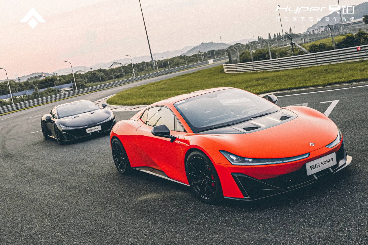  Hyper昊铂一年记：科技井喷，技术全面大爆发