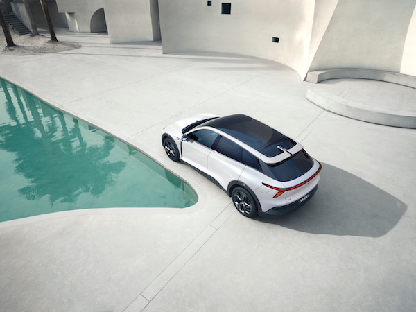 双料大奖！极越再获汽车工业巅峰奖 国际权威机构高度认可