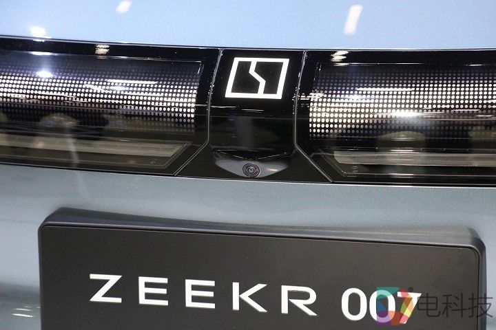 极氪发布上市后首份财报：营收大涨股价狂跌，市场的担忧在哪里？