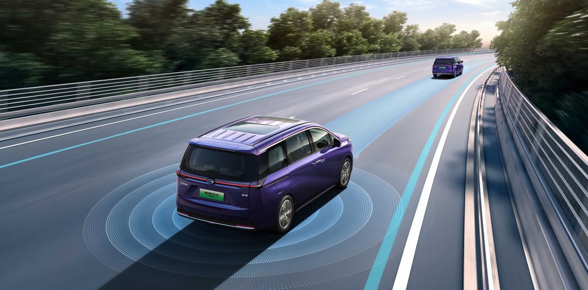 传祺新能源E8荣耀