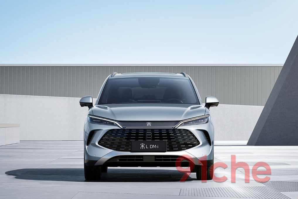 比亚迪宋L DM-i即将登场，尺寸略有缩水的它，就是冲着价格战来的