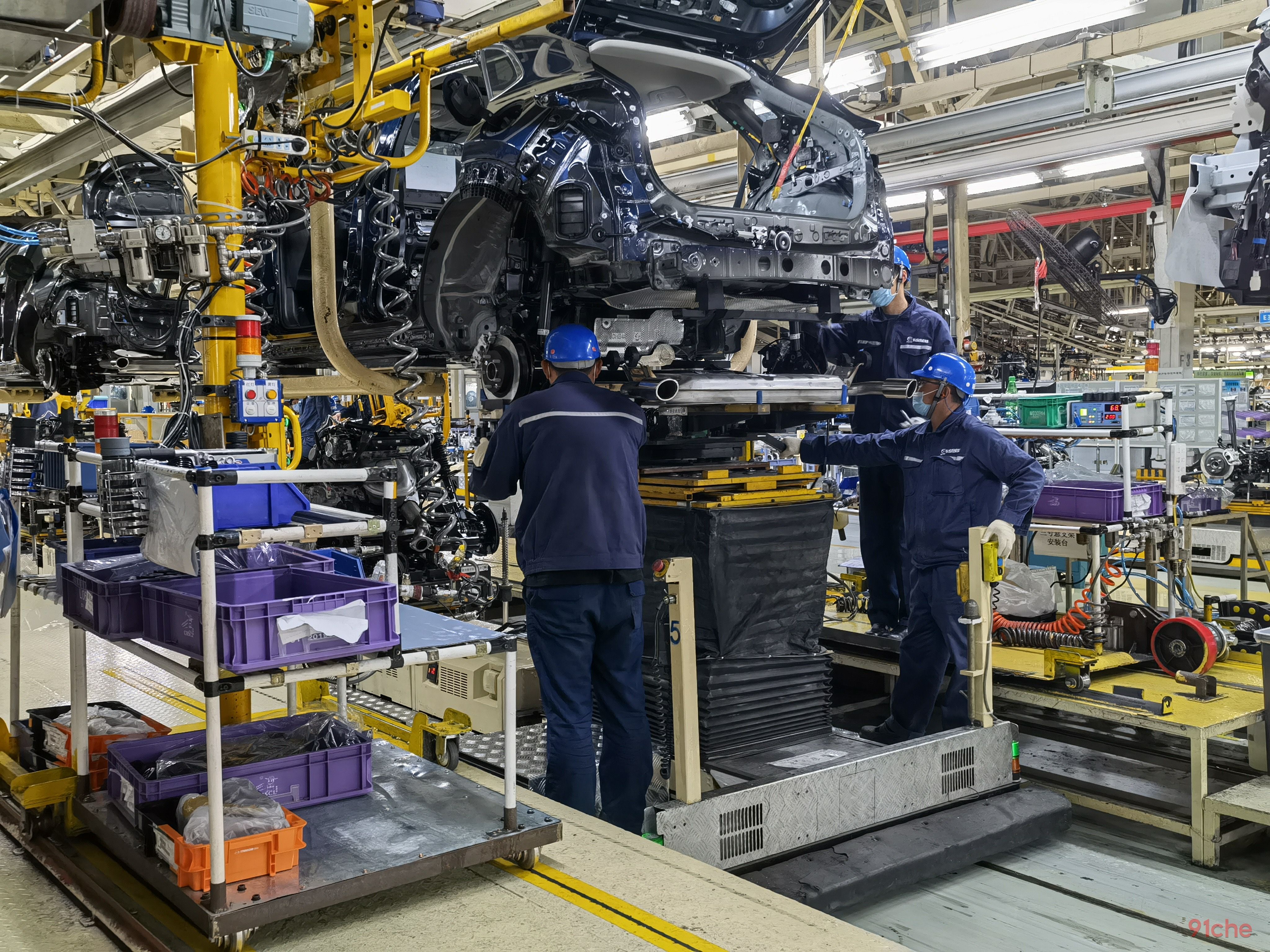 关停并转加裁员，一边是海水一边是火焰的汽车市场到底是谁在哭泣