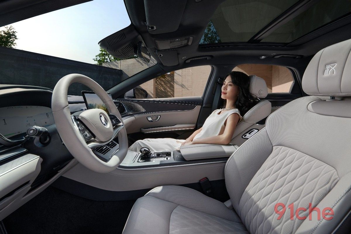 激光雷达上车！2025款汉携四大进化上市，售价16.58万～23.58万元