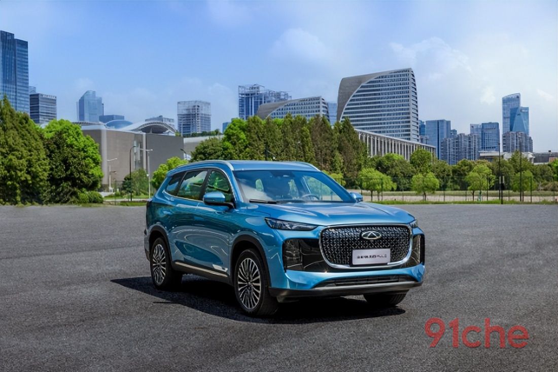 10万元入门级SUV，从纯参数角度来看，选吉利博越L还是瑞虎8Plus?