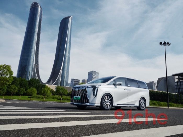 32.28万元起，全球首款4C超级快充插混MPV！传祺新能源E9超级快充版超享上市！