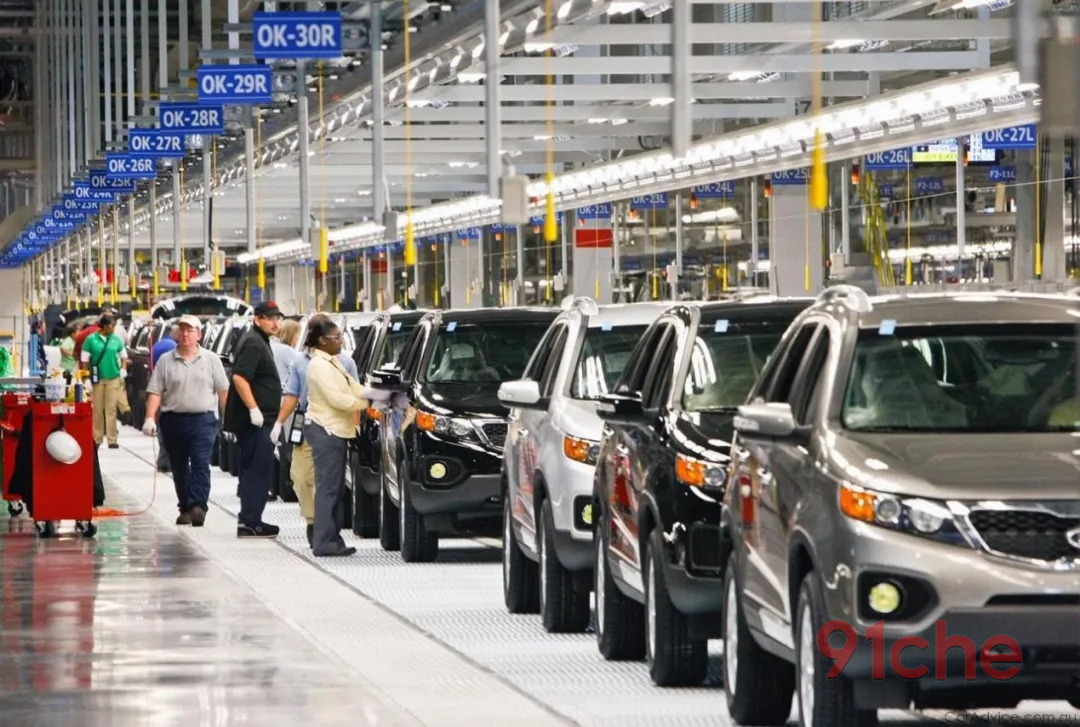 美国关税重锤都砸在自己脚上，中国汽车产业即将开启“爽文”模式