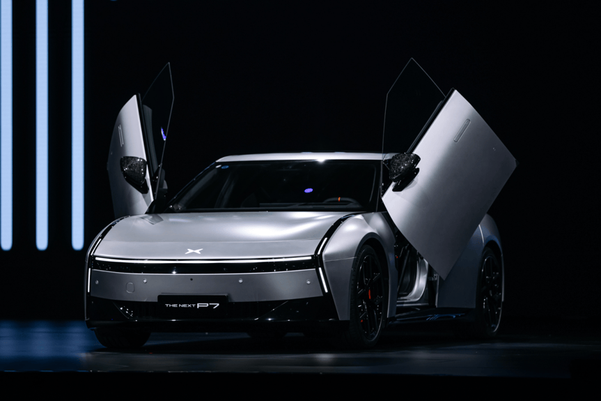 全系Ultra+全系长续航！未来AI豪华轿跑全新小鹏P7上市，颠覆想象