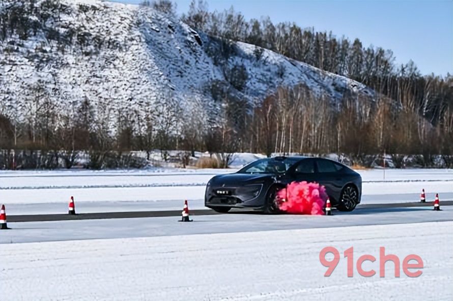 新阿维塔12首搭全新升级太行智控底盘，获中汽中心三项极端环境技术验证证书