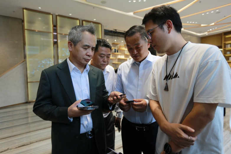 开启智能记录决策新纪元丨国华未来智慧 “魔簧智脑” 系列产品亮相 ，正式开启预售