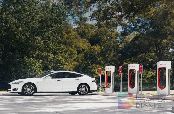 特斯拉免费充电服务明年结束 改为积分制限供