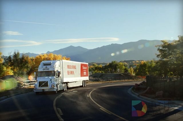 Uber自动驾驶卡车完成首单任务 一车啤酒顺利送达