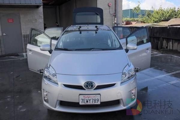 6台摄像机齐工作 这个无人驾驶系统有点厉害